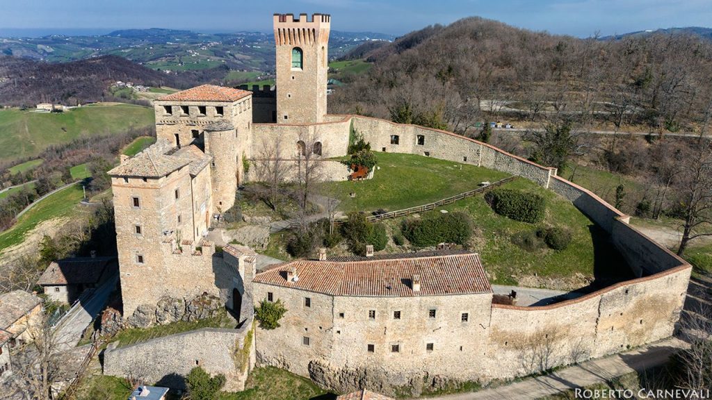 Il Castello di Montecuccolo. Foto RobertoCarnevali