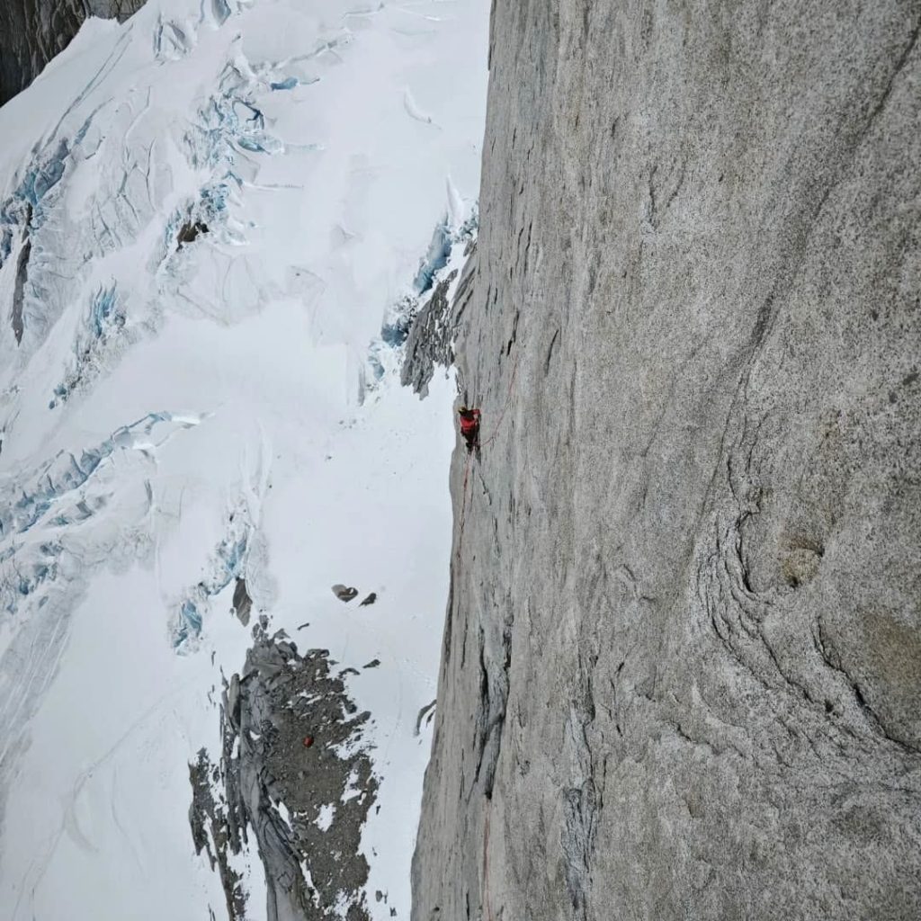 Lungo Gringos Locos. Foto FB Dario Eynard