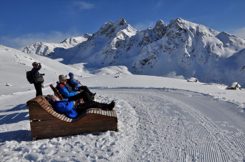 Un punto di sosta sul Sentiero dei Filosofi, foto Stefano Ardito