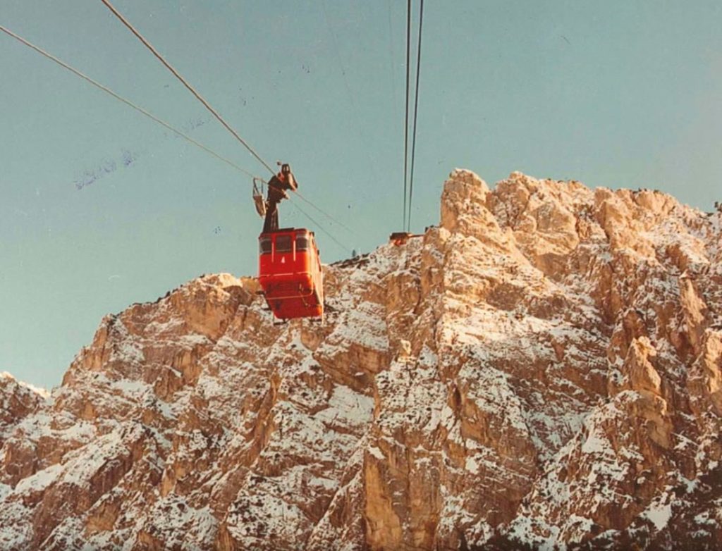 Quando le cabine erano rosse @ faloriacristallo.it