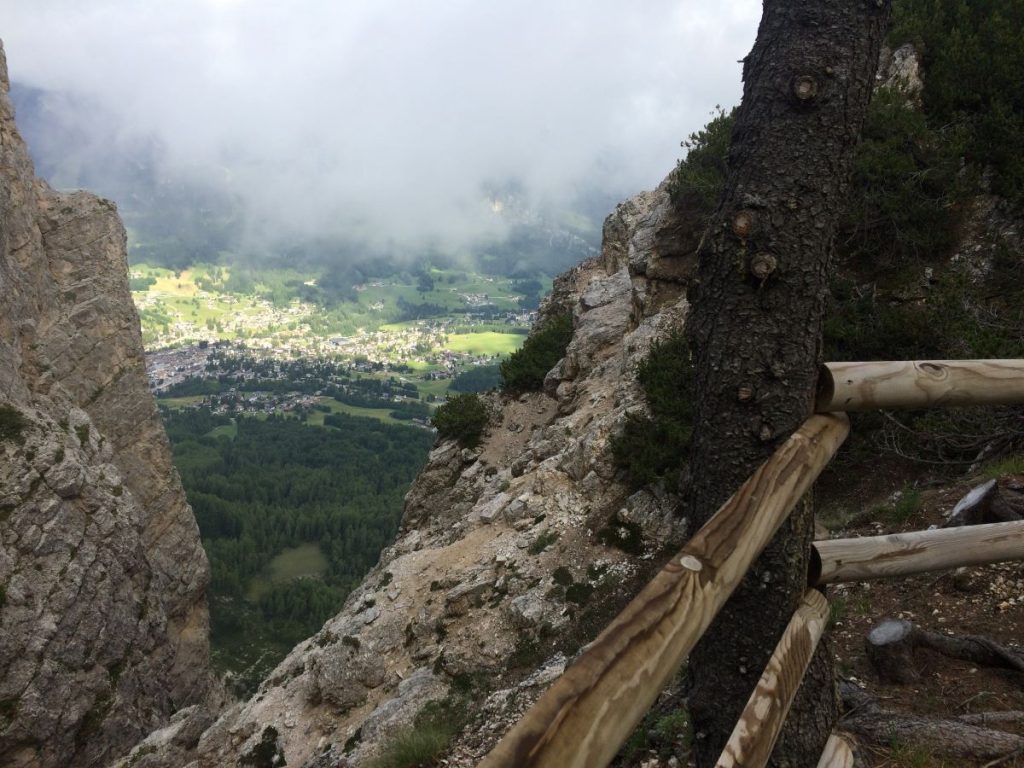 La vista su Cortina dal sentiero Dolomieu. Foto Massimo Spampani