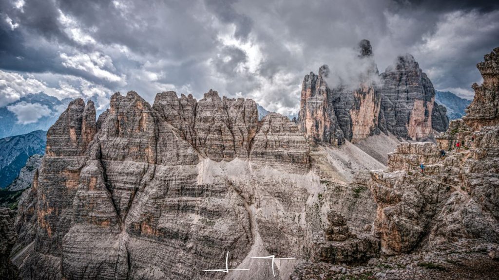Vista dalla Ferrata delle Forcelle. Foto Luigi Tassi