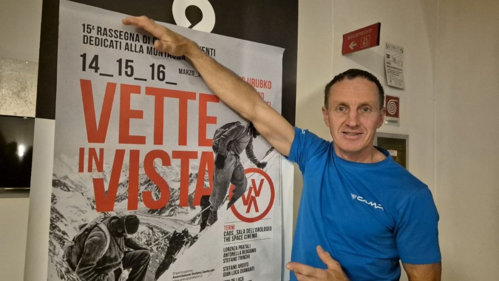 Denis Urubko a Vette in Vista dove ha illustrato i suoi nuovi progetti. Foto Stefano Ardito
