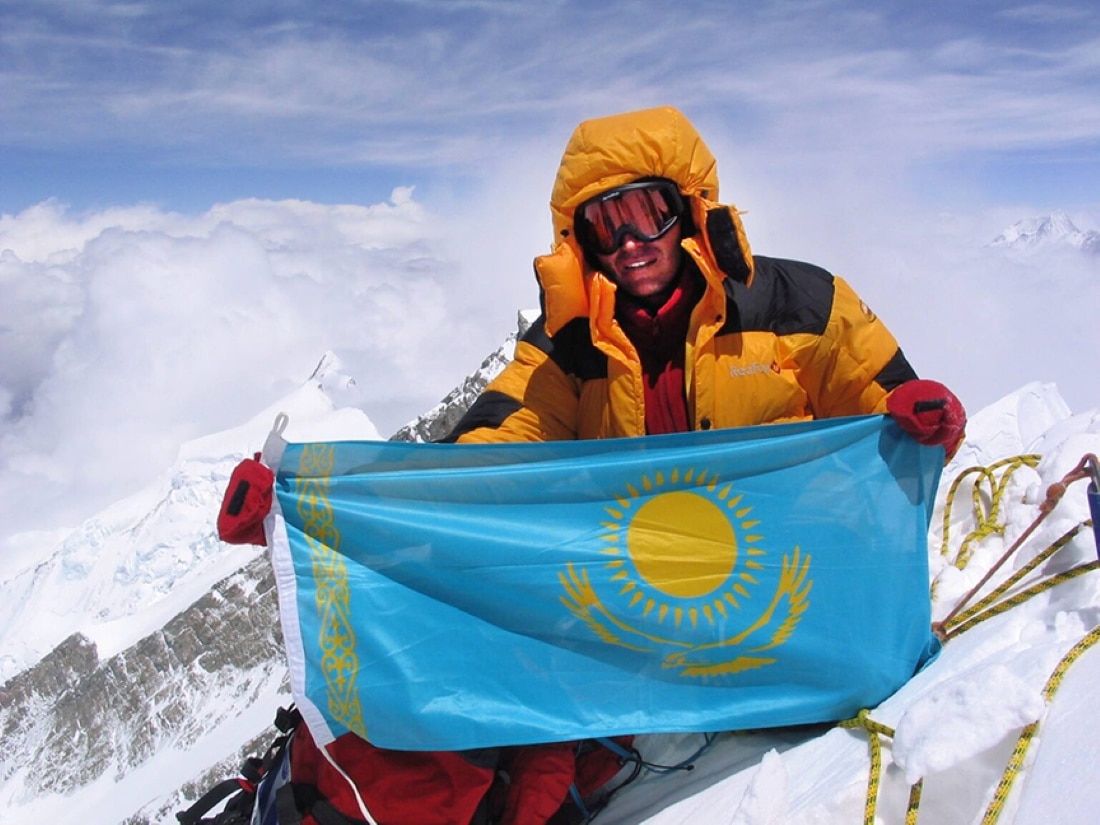 Vassiliy Pivtsov tenta il Makalu in stile retrò