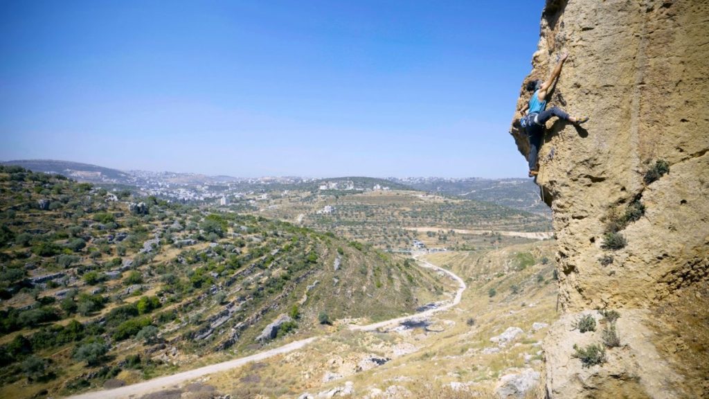 Resistance Climbing, la falesia di Yabroud