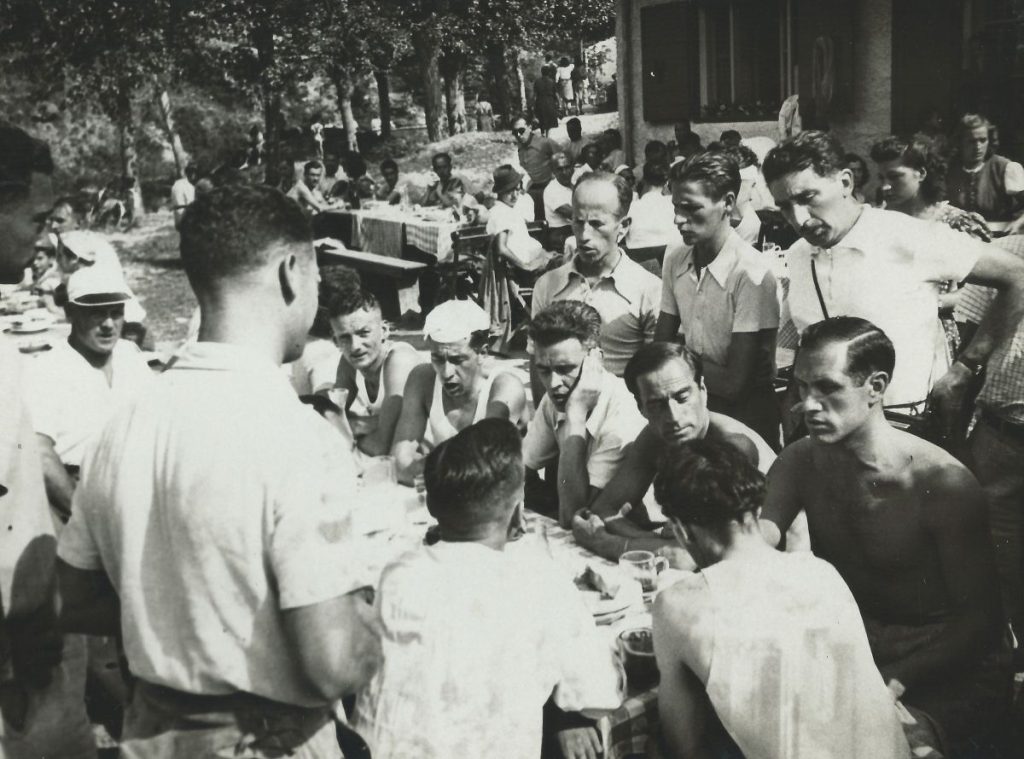 Anche Emilio Comici presenziò alla festa di inaugurazione del Rifugio dopo il rifacimento del 1940 @ Archivio Emilio Comici - Società alpina delle Giulie