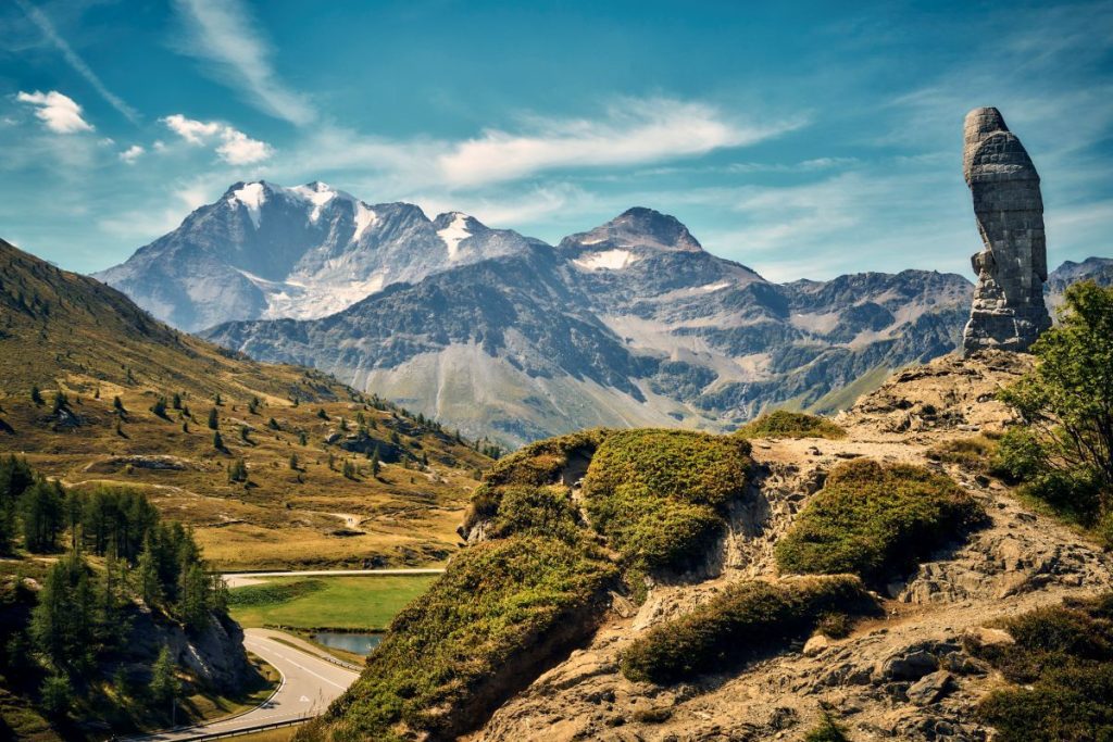 La statua raffigurante un