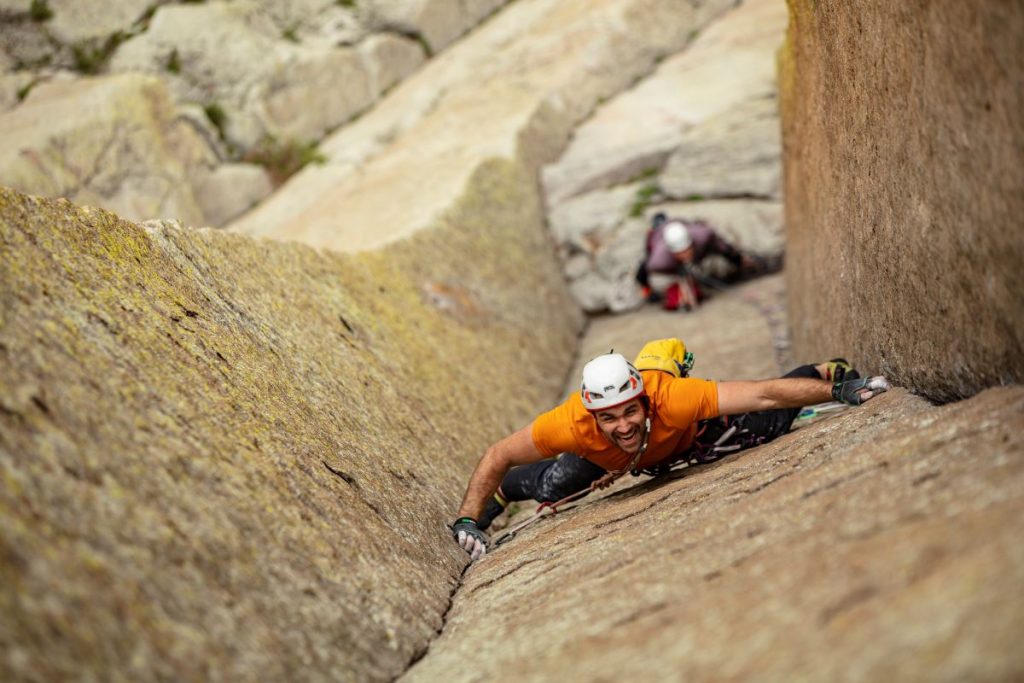 Dal film Climbing Blind II, di Alastair Lee