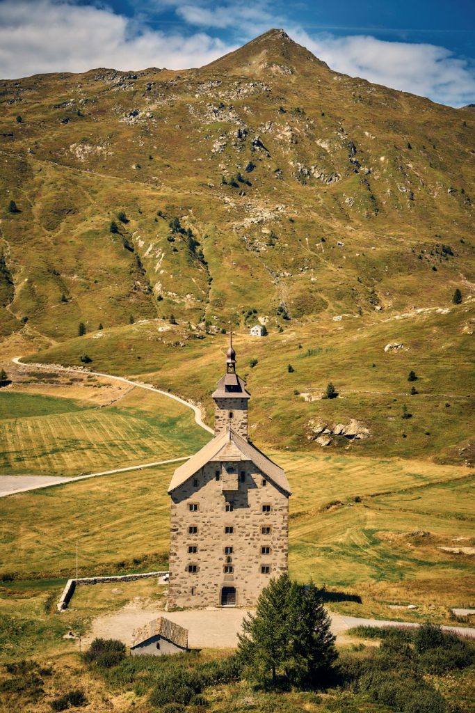 La chiesetta costruita al Passo del Sempione per volere di Stockalper @Switzerland Tourism- Jonathan Ducrest
