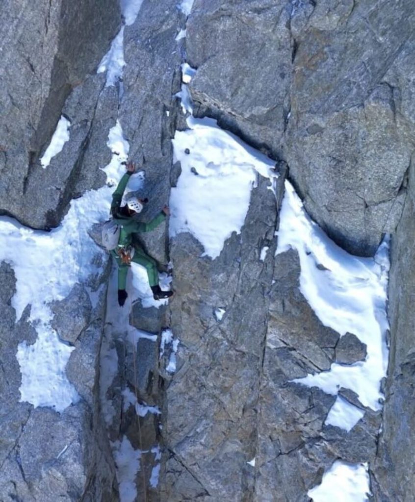 Benjamin Vedrines sulle Grandes Jorasses. Foto IG Benjamin Vedrines