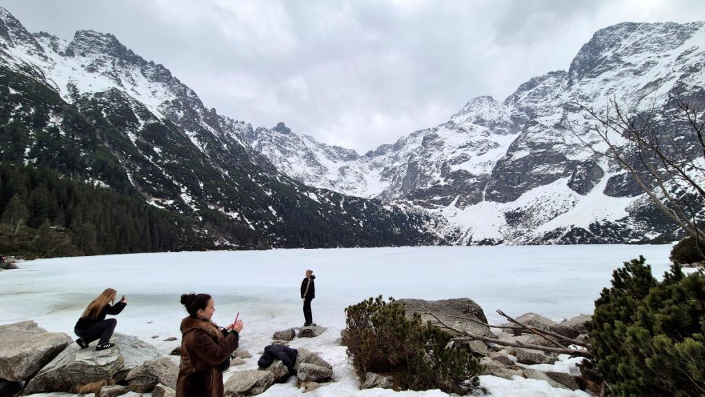Il Morskie Oko ghiacciato, foto Stefano Ardito