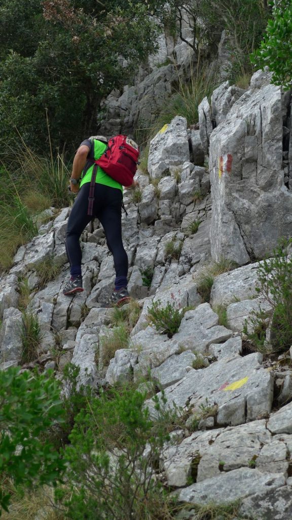 Il passaggio più difficile del sentiero da Torre Paola al Circeo, foto Stefano Ardito