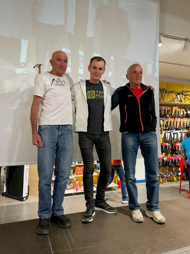 Iñurrategi (al centro), con Mario Panzeri e Valerio Annovazzi