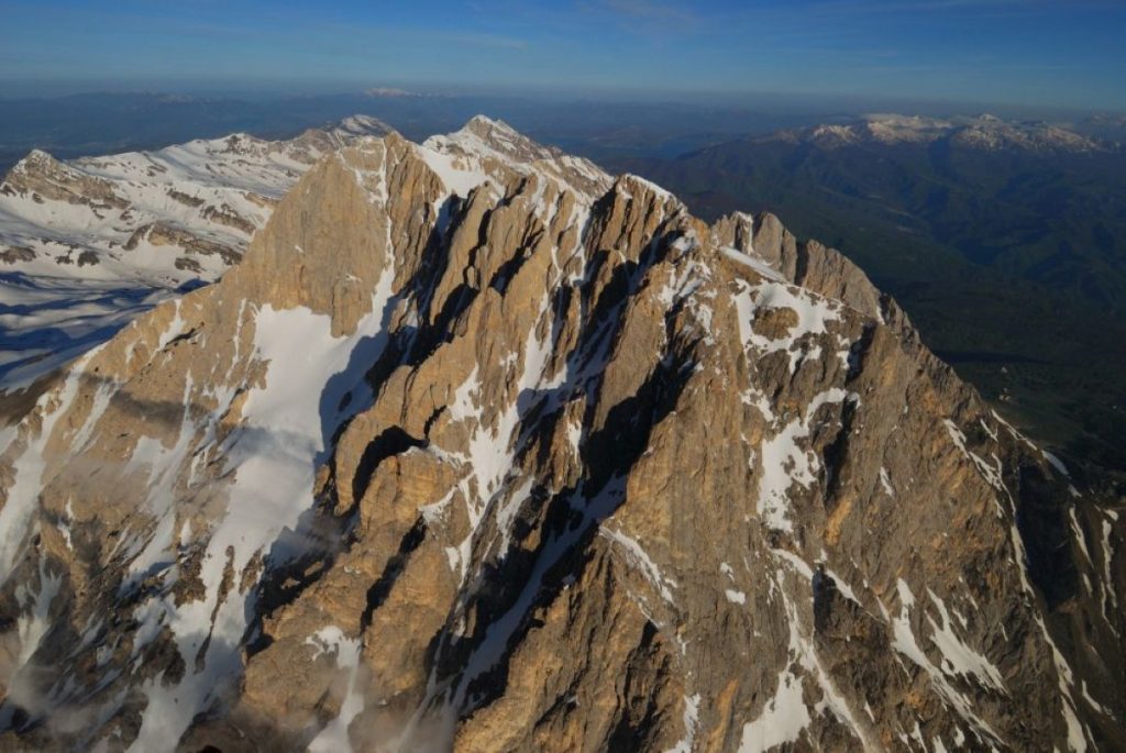 Il Corno Grande in primavera, foto SA