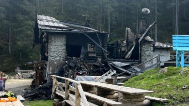 L'incendio ha distrutto la parte superiore dell'edificio
