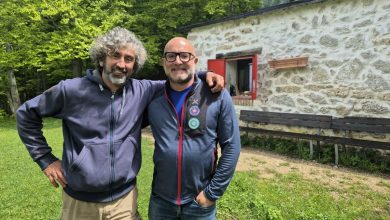 Matteo Pacchione e Massimo Melizzi al rifugio Sasso Vivo, foto Stefano Ardito