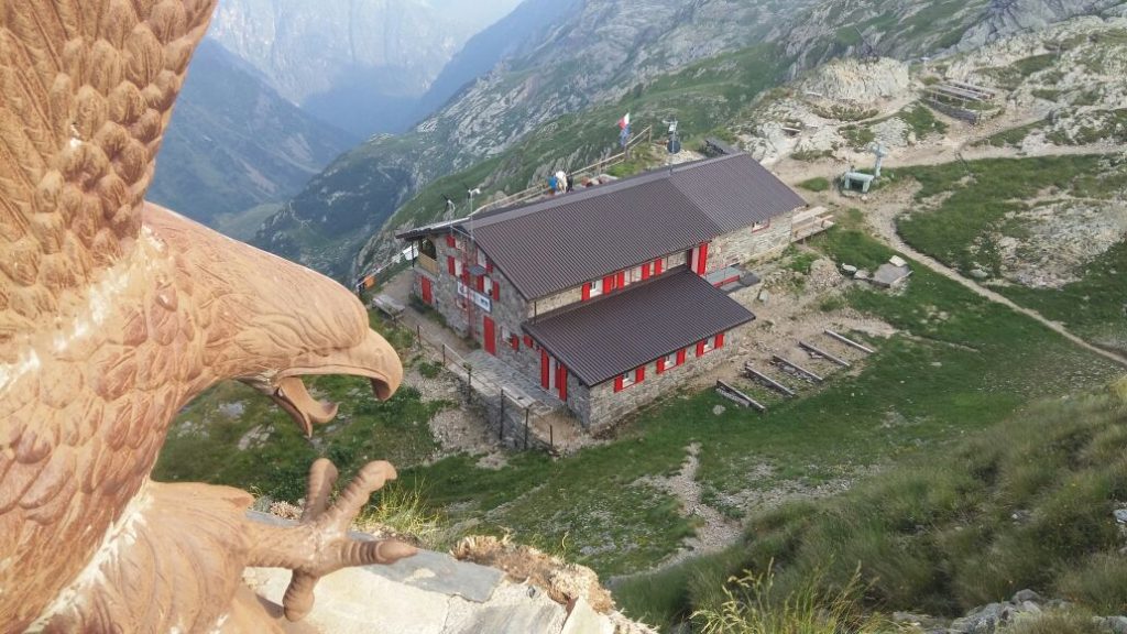 Il Rifugio Nani Tagliaferri, nelle Orobie Bergamasche