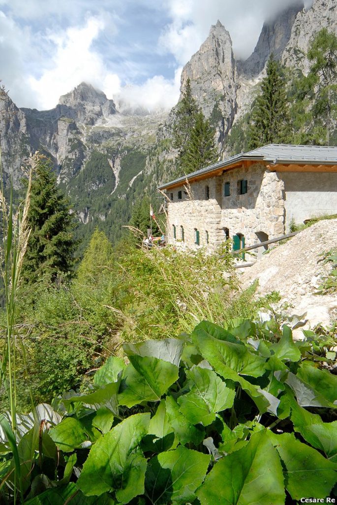 Il Rifugio Treviso. Foto Cesare Re
