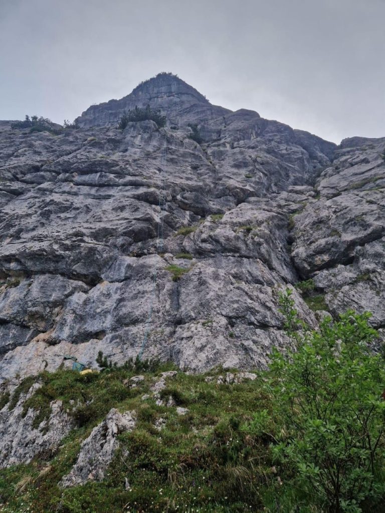 Sasso San Giovanni, teratro dell