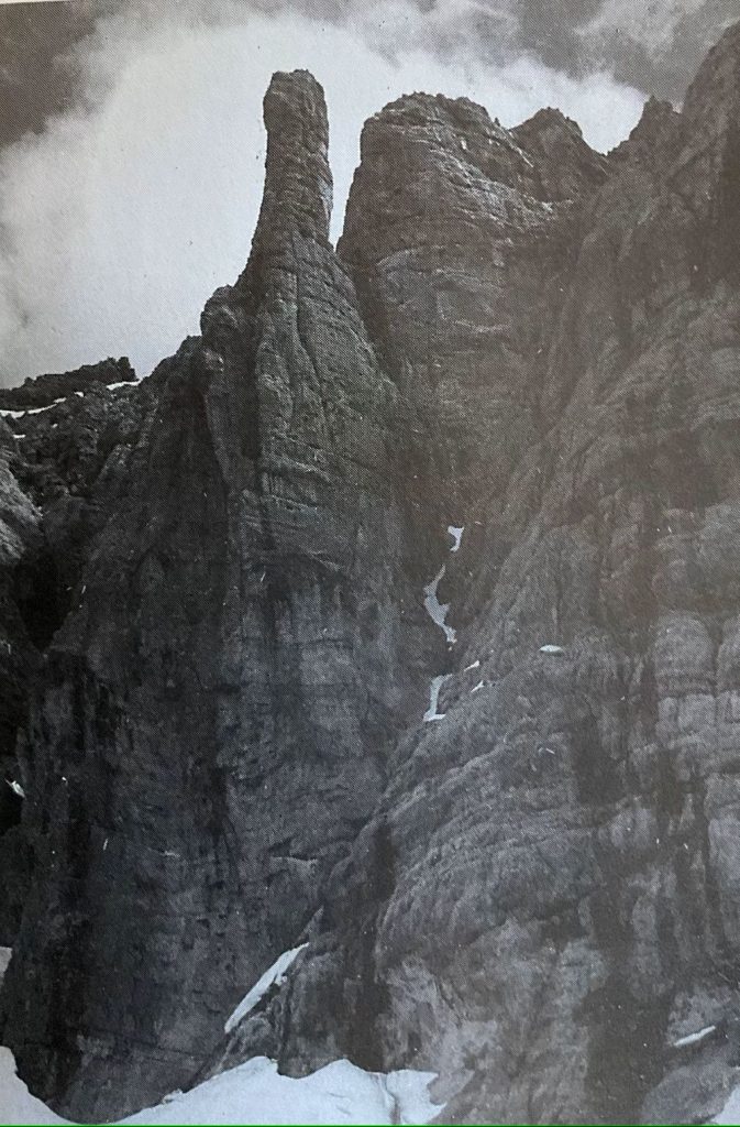 La Saetta del Sorapiss, cancellata dal terremoto del 1976. Foto dal libro Sulla folgore di pietra, Franz Dallago,1996