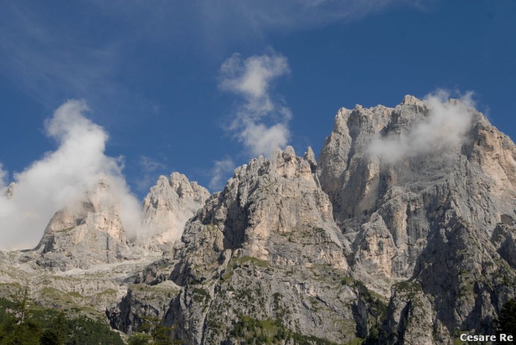 Il panorama dal rifugio Treviso. Foto Cesare Re