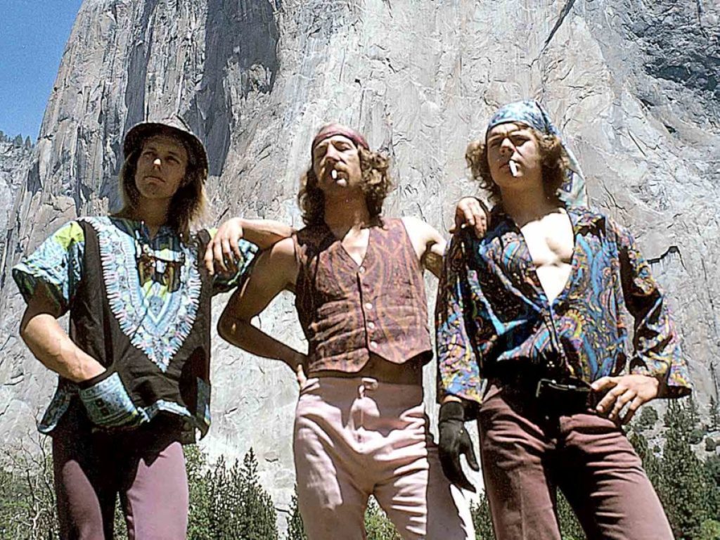 La leggendaria immagine che raffigura Bil Westbay, Jim Bridwell e John Long ai piedi del Nose dopo la salita