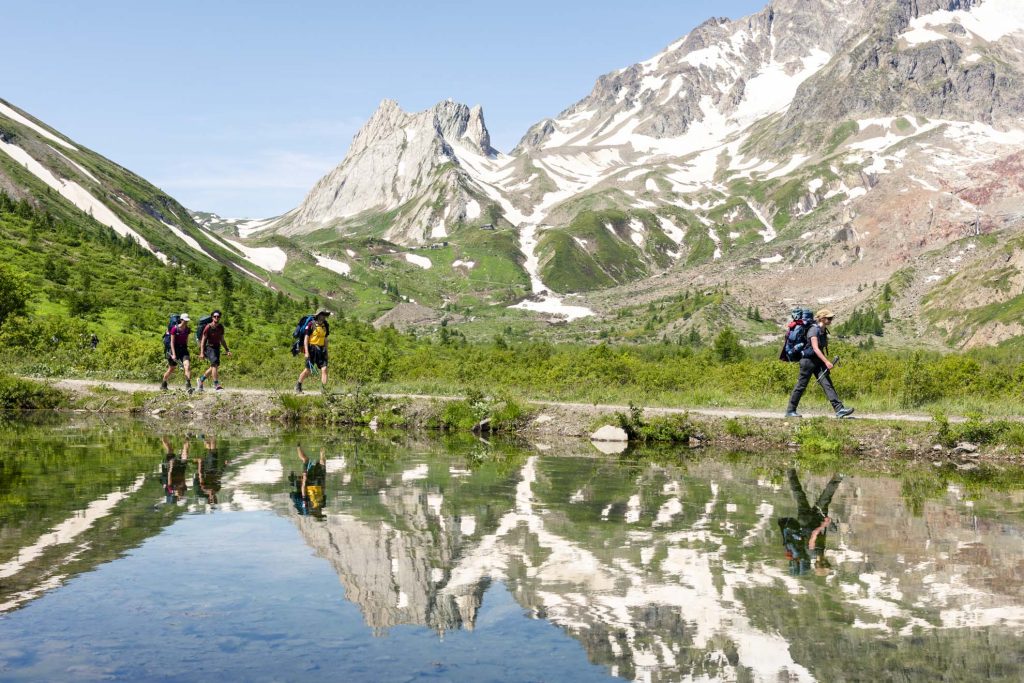 Sul percorso del TMB In Val Veny. Foto www.courmayeurmontblanc.it -Giacomo-Buzio