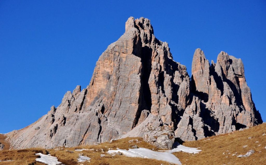 La Croda da Lago dalla Rocchetta di Prendera. Foto Stefano Ardito