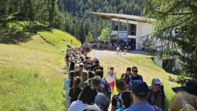 La coda alla Funivia del Seceda