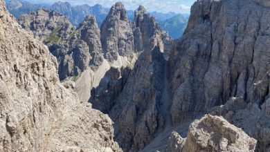 L'ambiente che circonda l'itinerario di salita al Cridola. Foto Melania Lunazzi