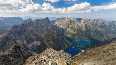 Panorama dalla vetta del Rysi, nei Tatra, la cima più alta della Polonia @ Adobestock