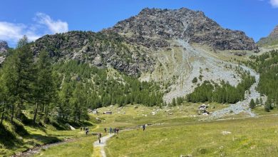 Più a valle torna il sole. E con lui, l'energia e i ricordi di tre giorni vissuti lontano da tutto (foto M. Comi)