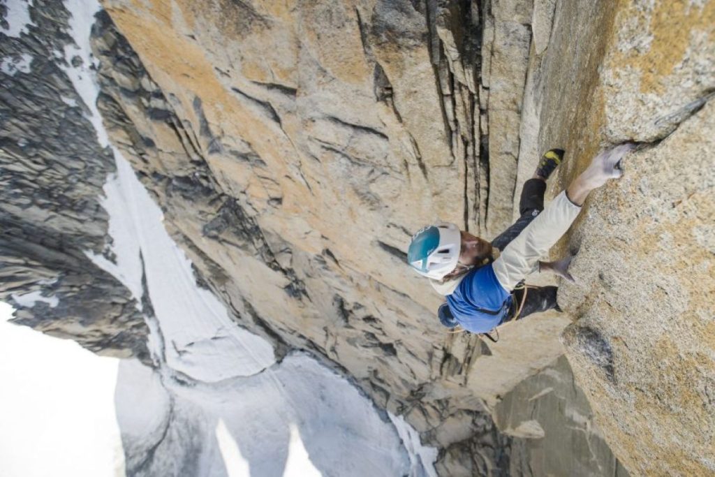 Vanhee durante la scalata di Voie Petit . Foto Bernardo Gimenez-Julien Nadiras
