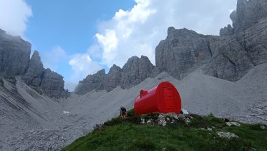 Il nuovo Bivacco Vaccari. Foto Emilio Fabbro