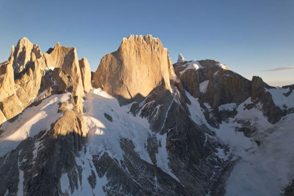 Il Cerro Piergiorgio, in Patagonia, dedicato al Frassati da Padre De Agostini nel 1935