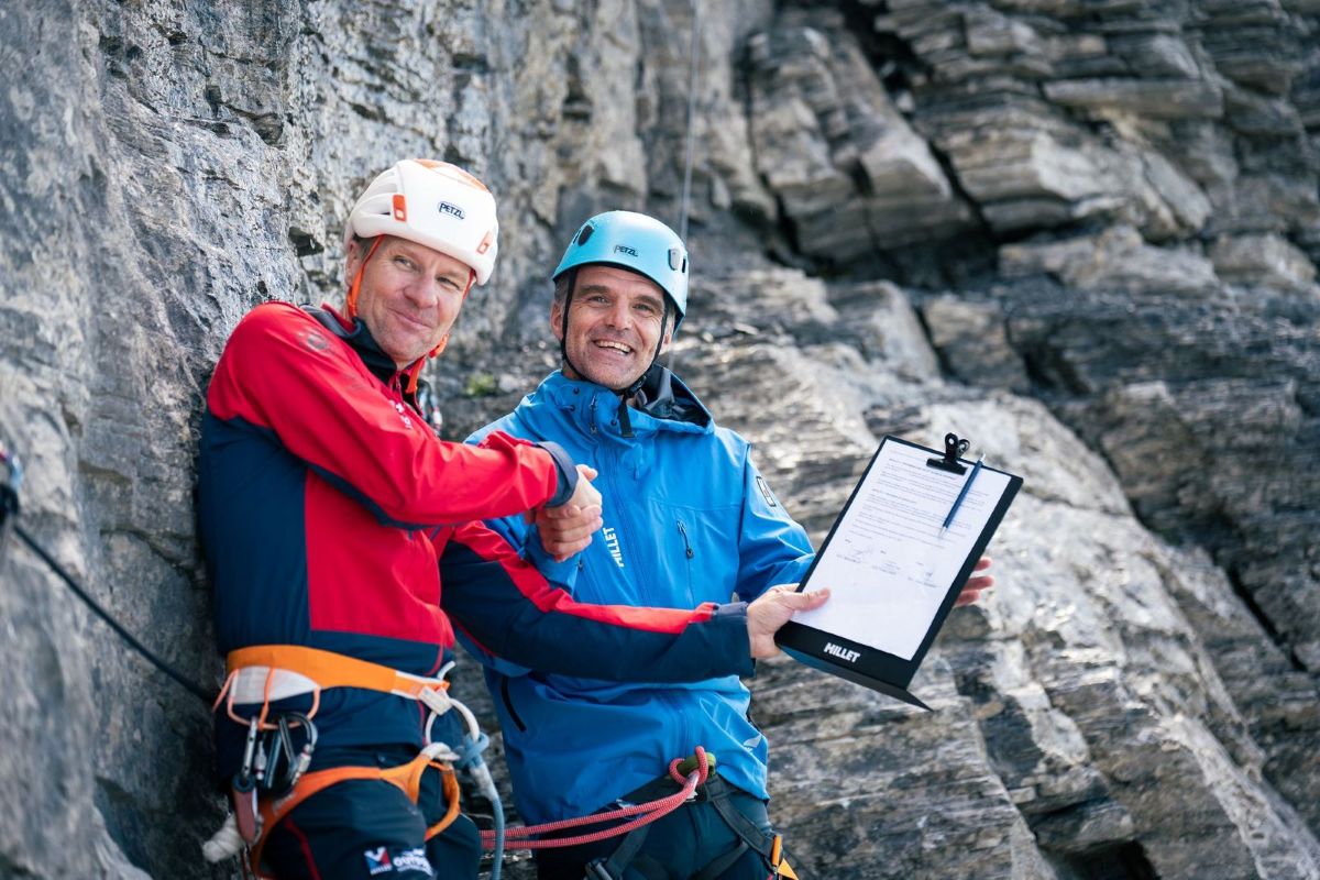La firma dell'accordo sulla parete Nord dell'Eiger