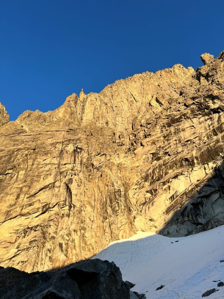 Alla base della parete CFilippi-Maquignaz-Ratti
