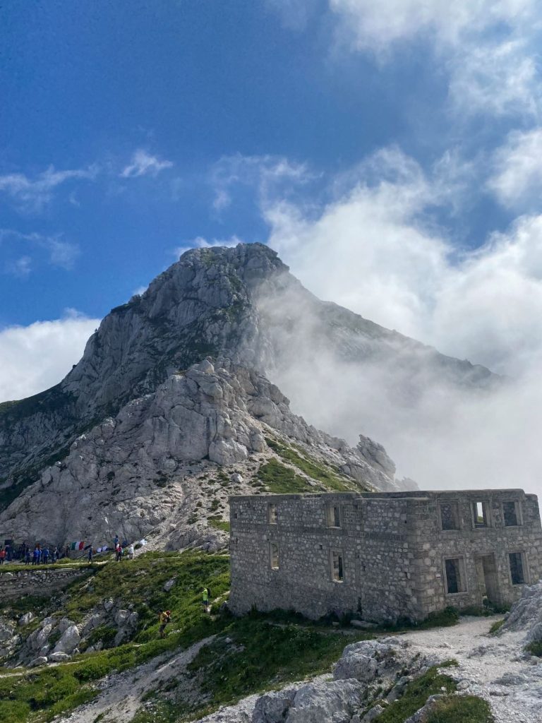 La casermetta a Sella Bila Pec. Foto Melania Lunazzi