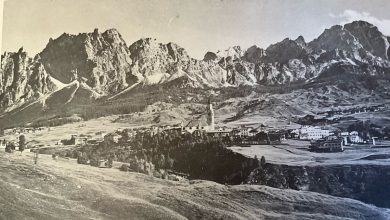 I segni della frana del V-VI secolo d.C. ancora evidenti nel 1905. (Da La grande frana su cui è sorta Cortina d’Ampezzo, M.Panizza, R. Zardini, M. Spampani , 1986, Edizioni Dolomiti Cortina
