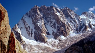 La parete nord delle Grandes Jorasses. Foto wikimedia commons