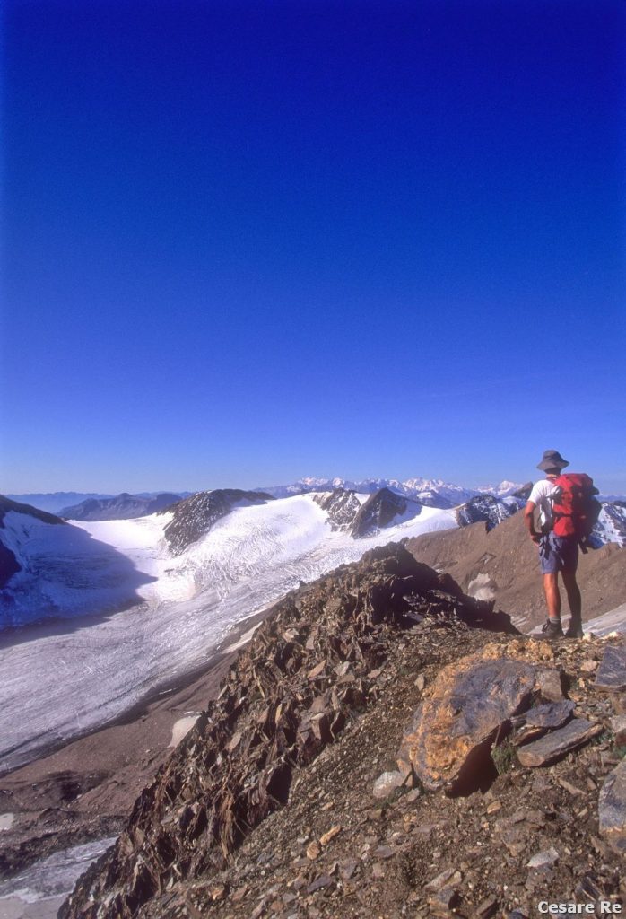 Lungo la salita alla vetta. Foto Cesare Re