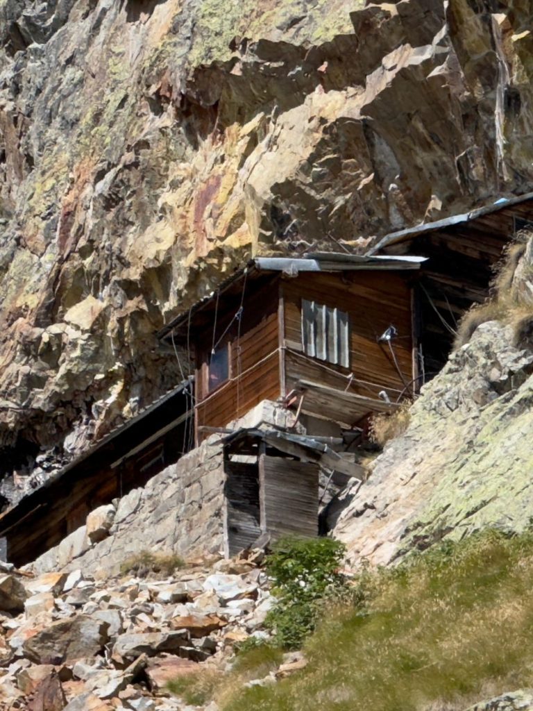 Il Rifugio Borelli. Foto Gianluca Marra