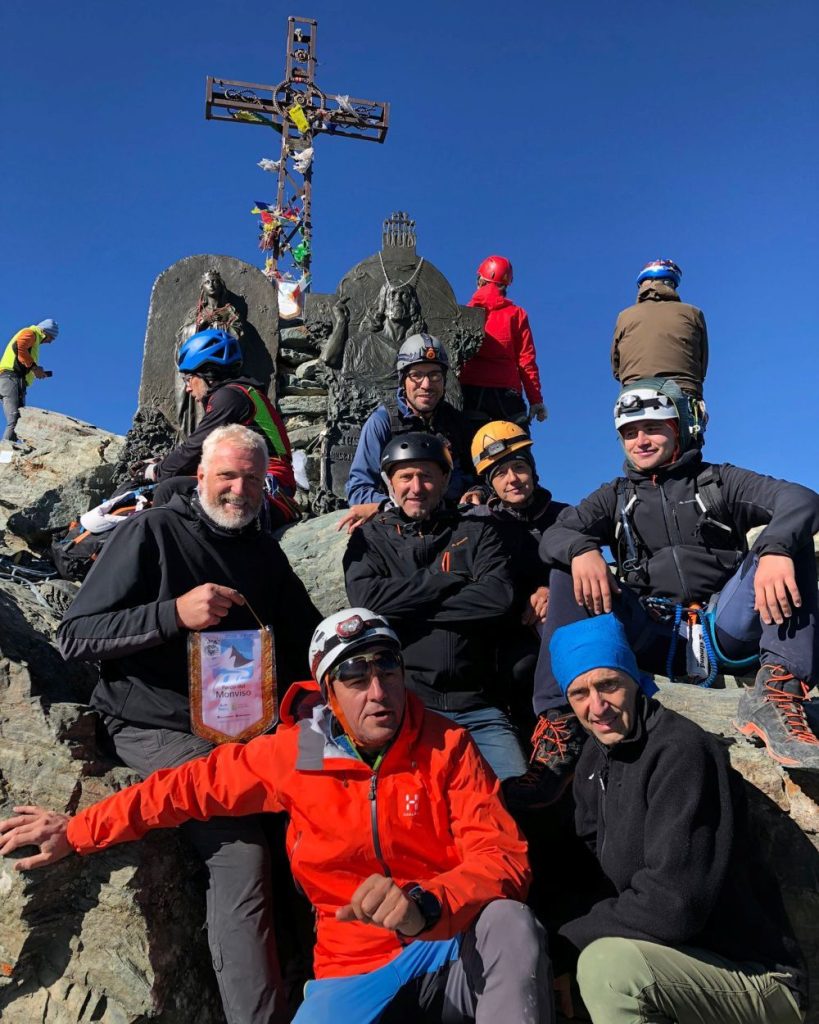 In vetta al Monviso in occasione delle celebrazioni del centenario. Foto FB Parco Monviso