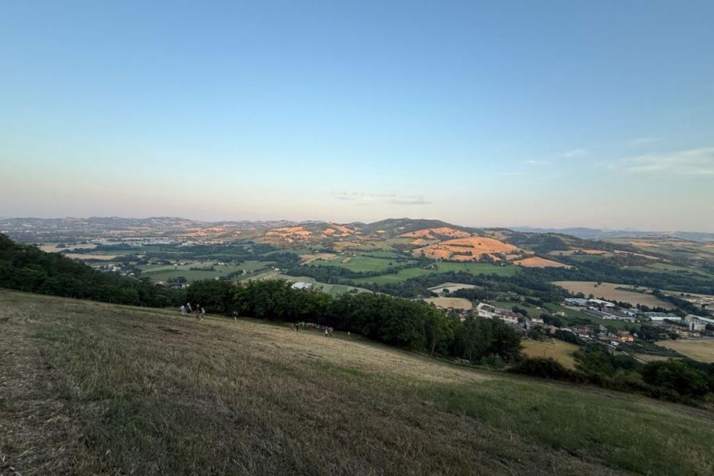 Il panorama sulle colline nei dintorni di Tavullia. Foto FB Insieme per Tavullia
