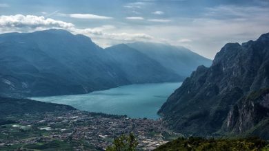 La vista sul Lago di Garda dal rifugio San Pietro. Foto Roberto Carnevali
