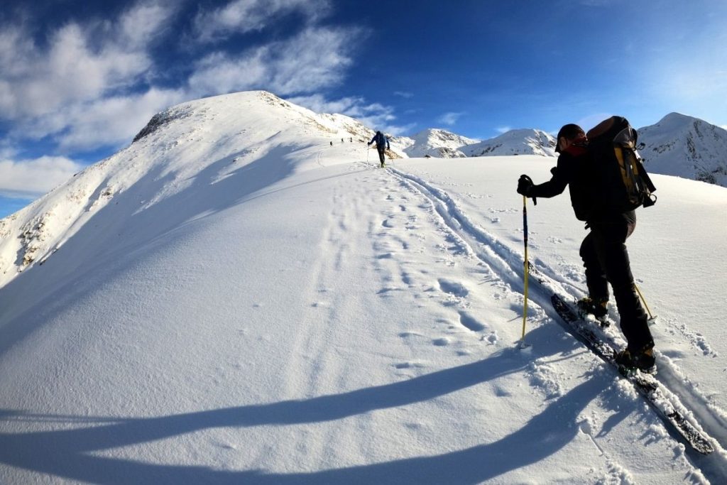 Skialper a Foppolo. Per loro è previsto uno skipass se per la discesa si utilizzano le piste battute. Foto Giovanni Forlani