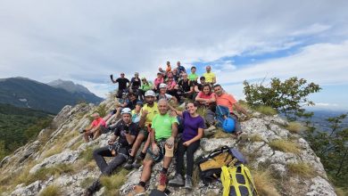Escursionisti all'uscita della Ferrata Bertona