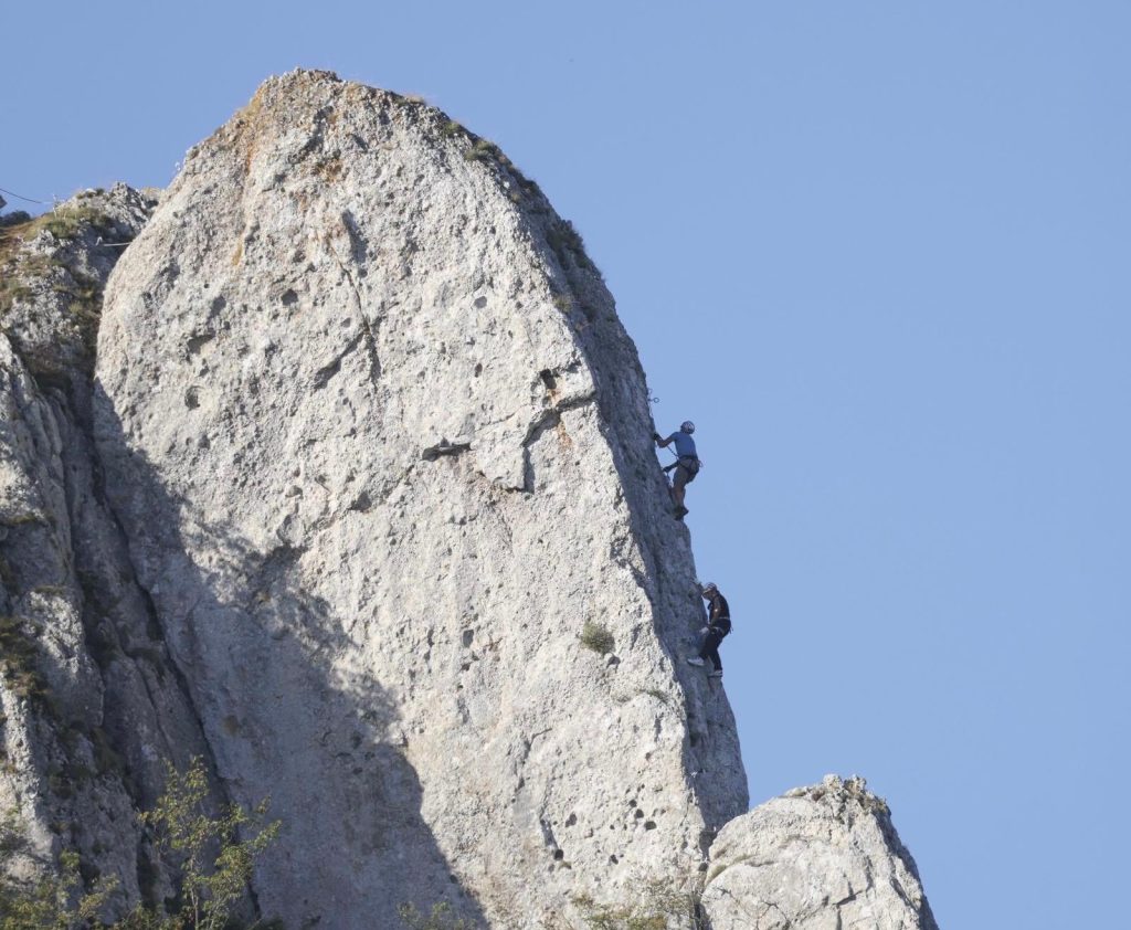 Ferrata Bertona, Gnaro Mondinelli e Gino Perini