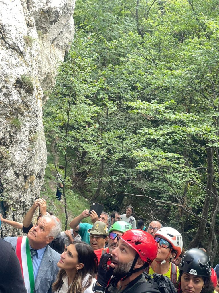 Il sindaco di Montebello alla base della Ferrata Bertona
