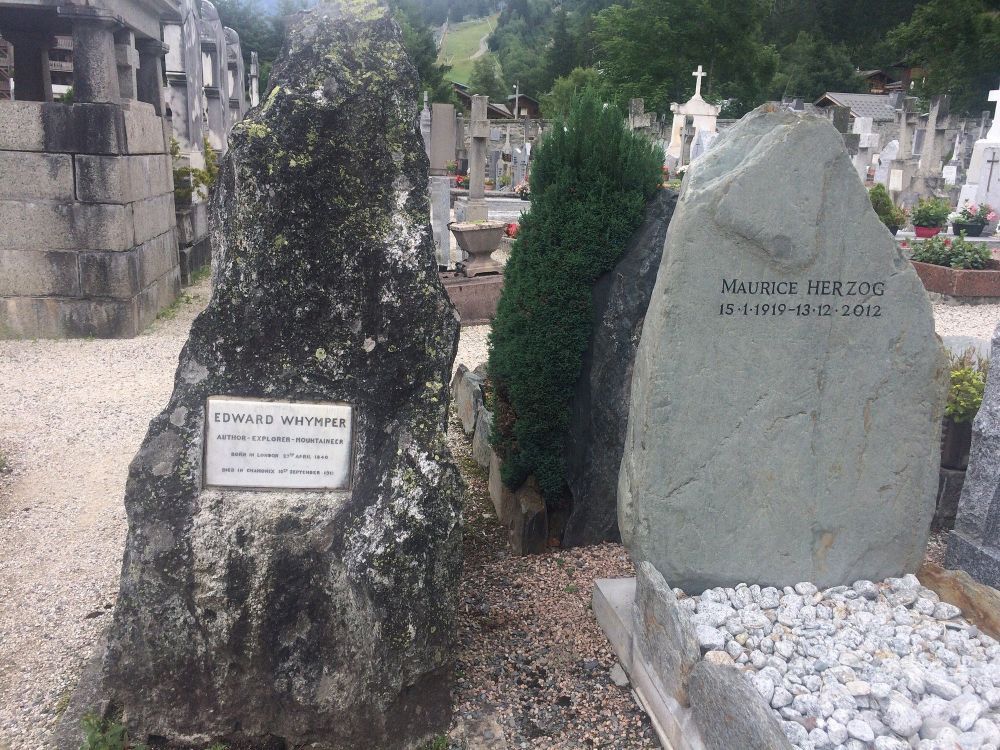 Le tombe di Edward Whymper e Maurice Herzog a Chamonix